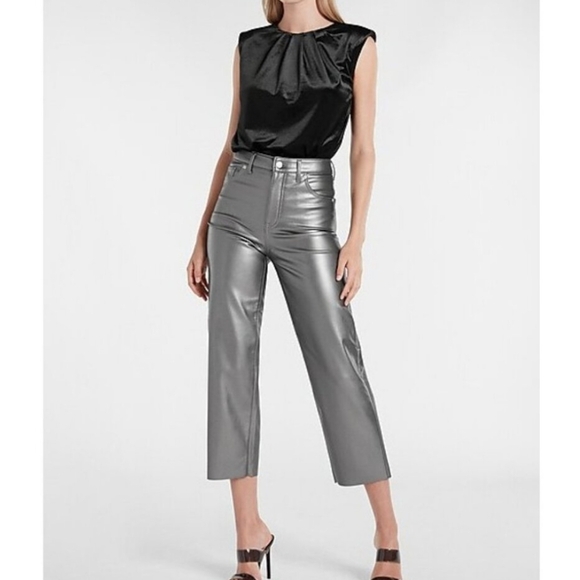 NWT Express Velvet Black Sleeveless Shoulder Pad strong shoulder Bodysuit XS - Picture 11 of 13